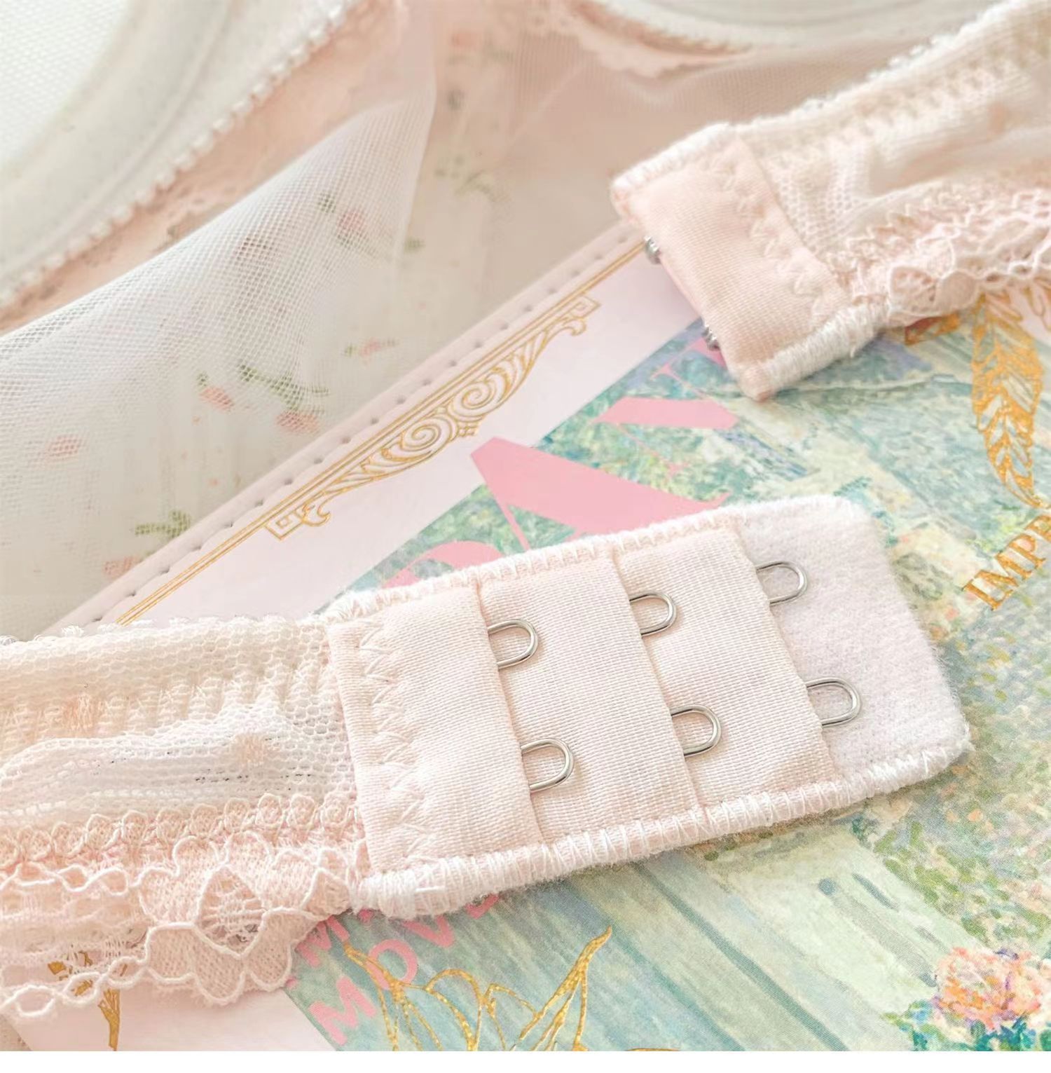 Princess Lolita Bra Set, Pure  - مراجعة Minimizer Bra Women وسعره