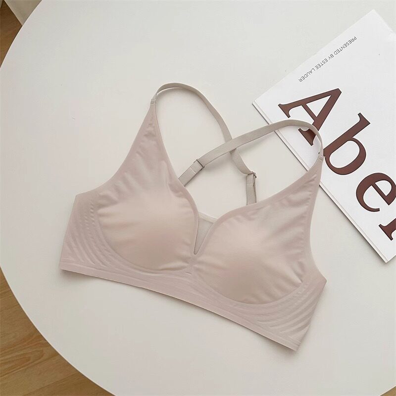 Large Bust Minimizer Bra Thin  - مراجعة T Shirt Bra Seamless وسعره