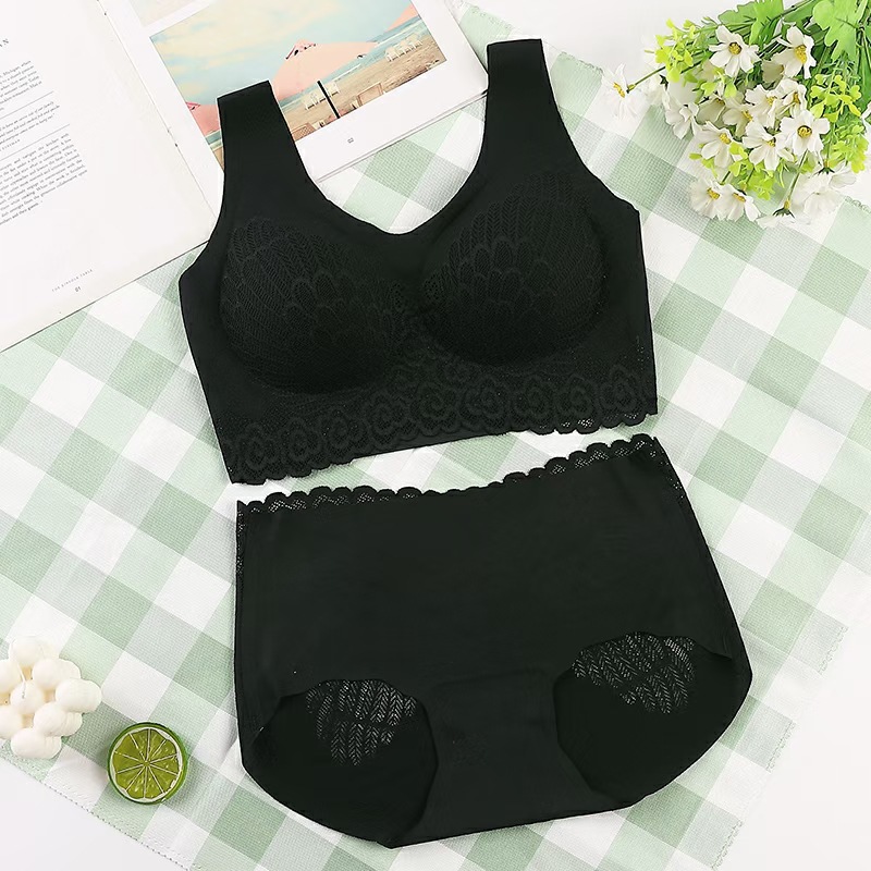 Comfortable Latex 4.0 Bra Wome - مراجعة Lace Bralette Set وسعره