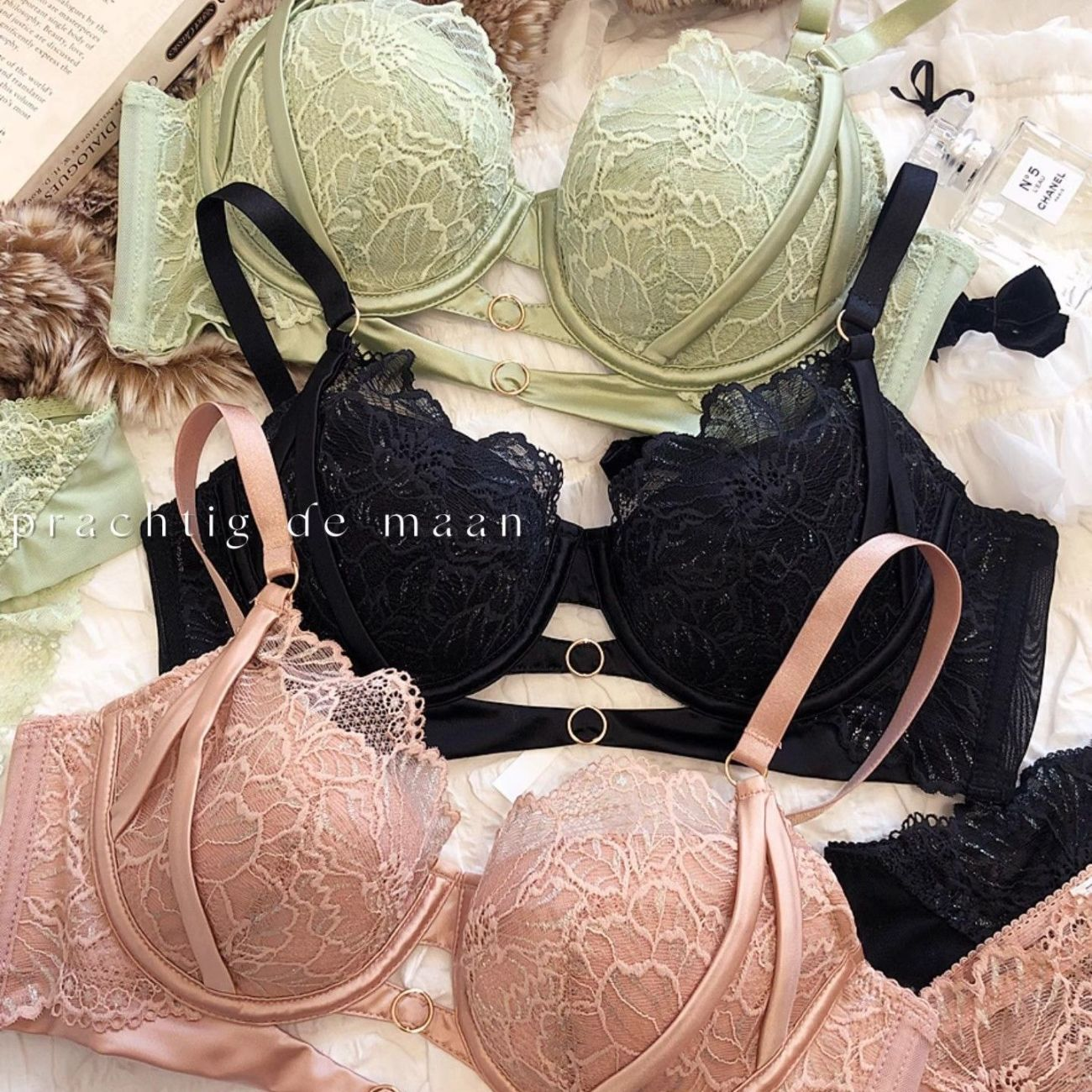 Sexy Hollow Lace Bra Set Large - مراجعة Minimizer Bra Women وسعره