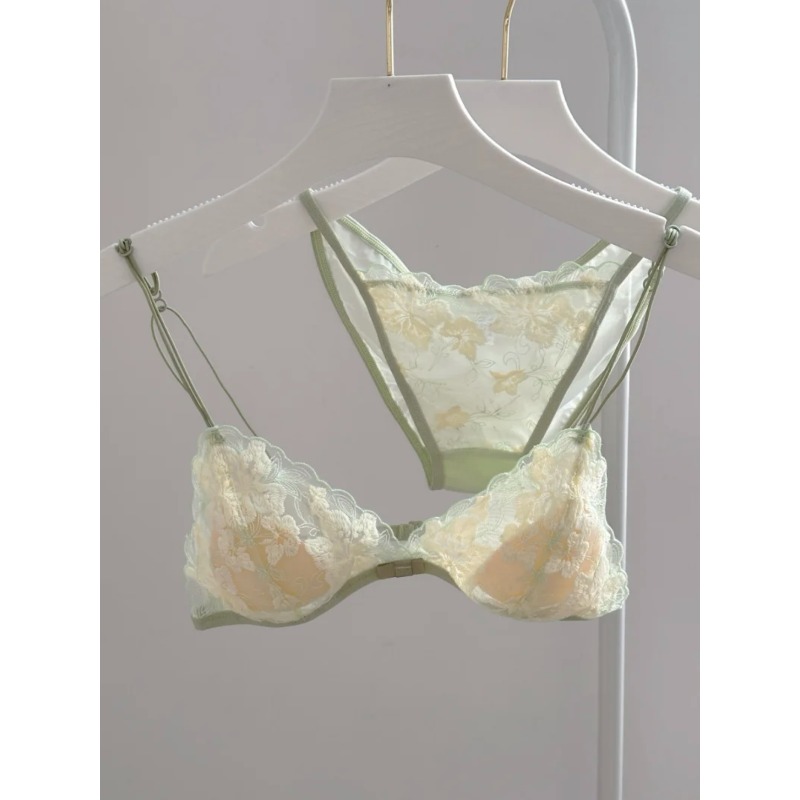 French Triangle Cup Bralette E - مراجعة Lace Bralette Set وسعره