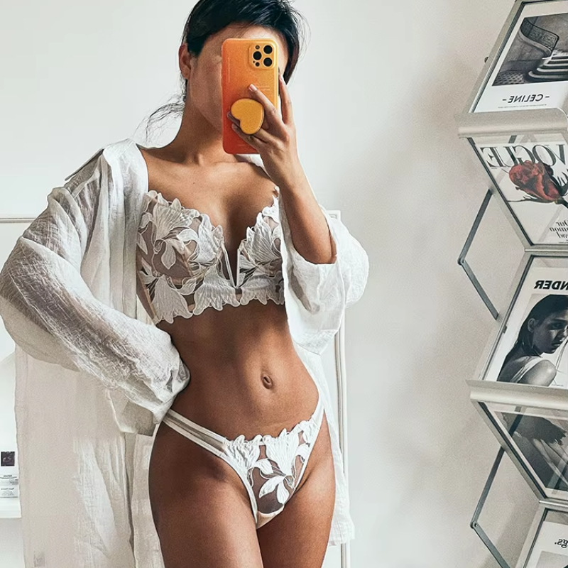 2 Pieces Sexy Lace Flowers Emb - مراجعة Plunge Bra Push Up وسعره