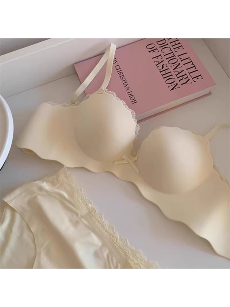 YUQI Small Bust Seamless Bra S - مراجعة T Shirt Bra Seamless وسعره