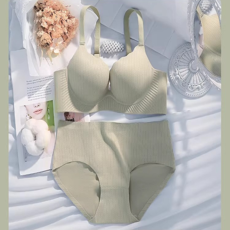 Women Elegant Thick Padded Gat - مراجعة Wirefree Bra Comfort وسعره